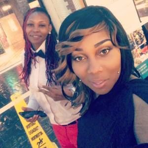 Meet your Posher, Miz tee